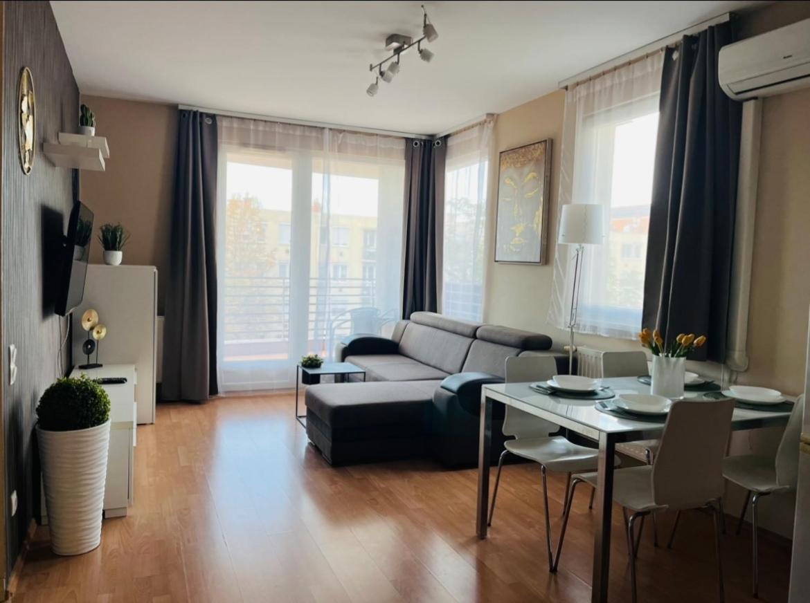 Vip Mini Resort,Private Parking & Balcony Budapest Eksteriør bilde